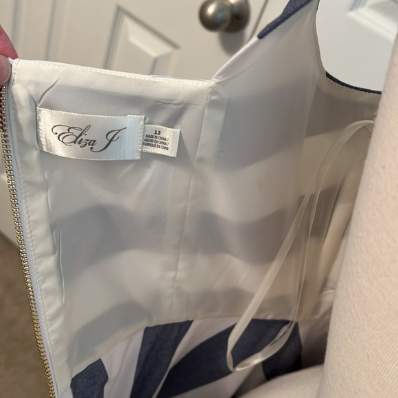 Eliza J Striped Halter Dress - Picture 8 of 8